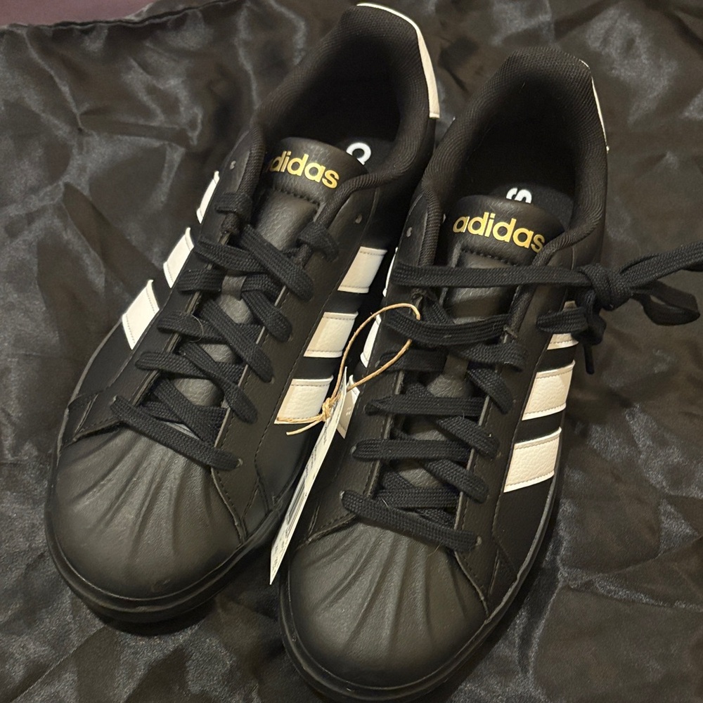 Adidas Black Streettalk sneakers